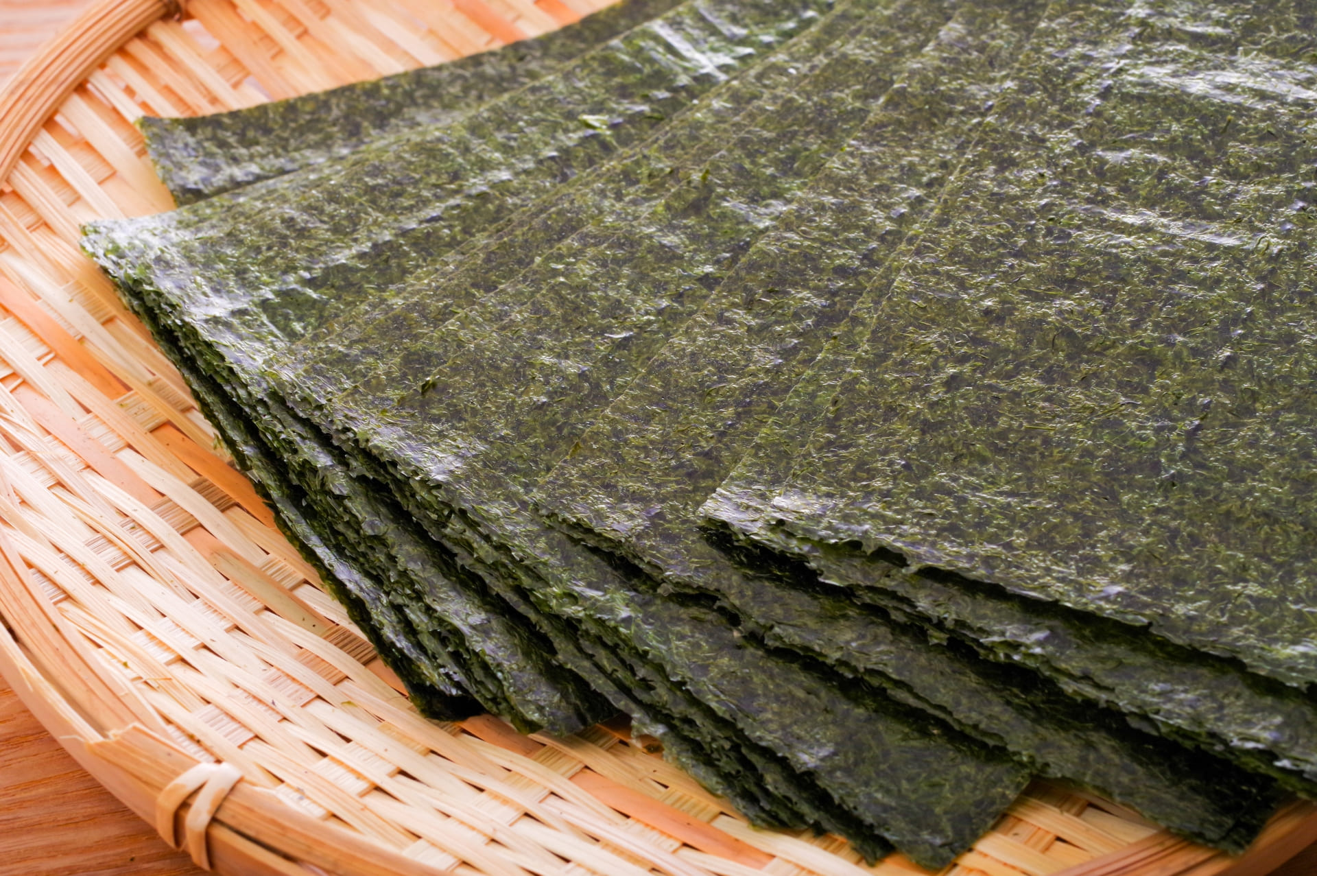 石川県の海女文化　伝統的な海苔採取の魅力